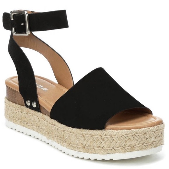 Soda Shoes - SODA Women’s Platform Sandal in BLACK (Size 7)